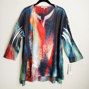 Jess & Jane V Neck Lightweight Rhinestone Asymmetrical Hem